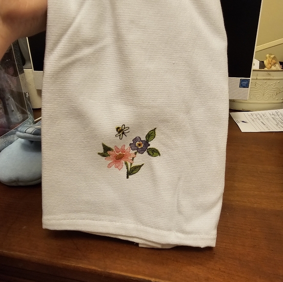 NEW 3 PC KITCHEN TOWEL SET (CAT DETAILS) - Picture 7 of 11